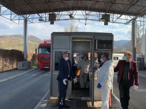 Успостављени начин контроле на границама омогућио несметан проток лица...